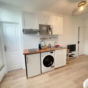 Apartment Le Nid Doux - Proche Paris & Metro, Villejuif